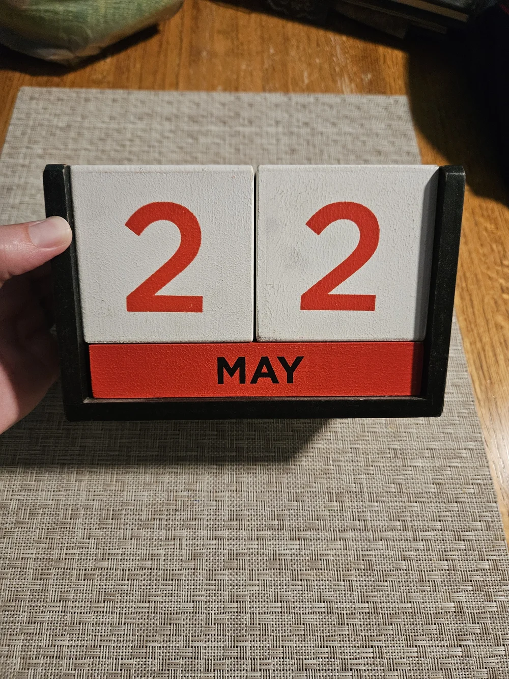 Wooden Perpetual Desk Calendar - Red & White